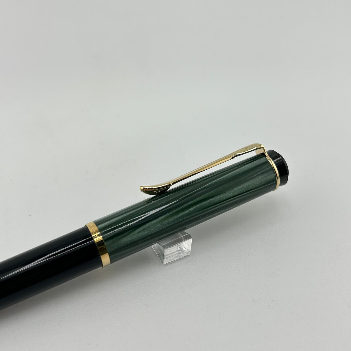 Pelikan K400 Marble Green Gold Trim- Ballpoint