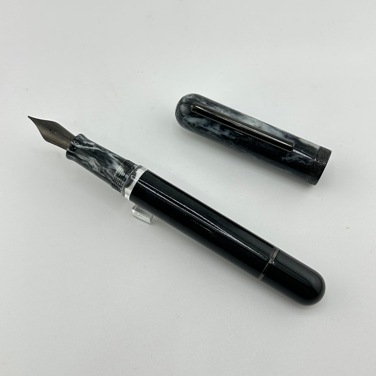 Nahvalur Voyage Cookies and Cream - Fountain Pen