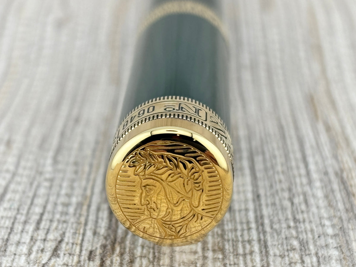 Aurora Dante Alighieri Green Lacquered Limited Edition Fountain Pen - Medium 18kt Gold Nib