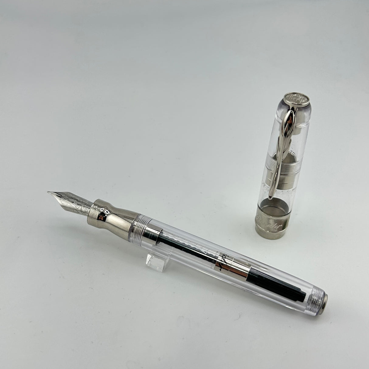 Pineider La Grande Bellezza Classic Demo - Fountain Pen