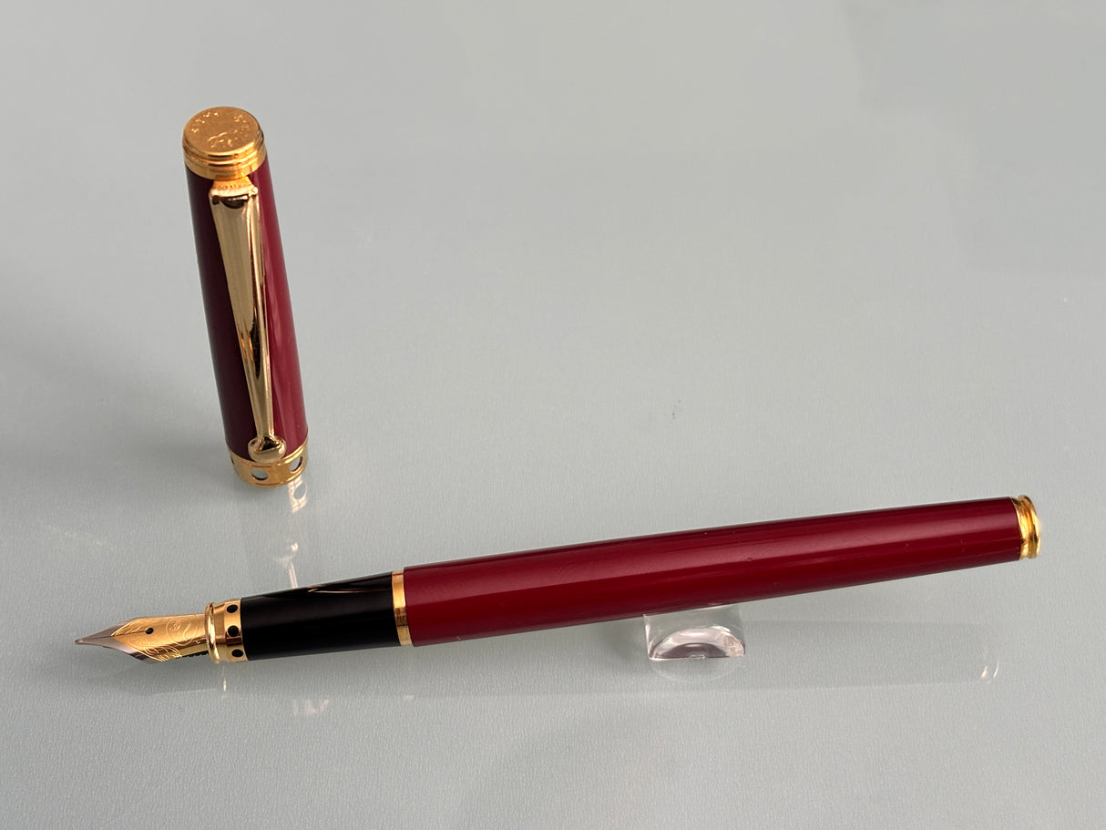 Reden's Paris Burgundy Made in France  - Fountain Pen circa 1985