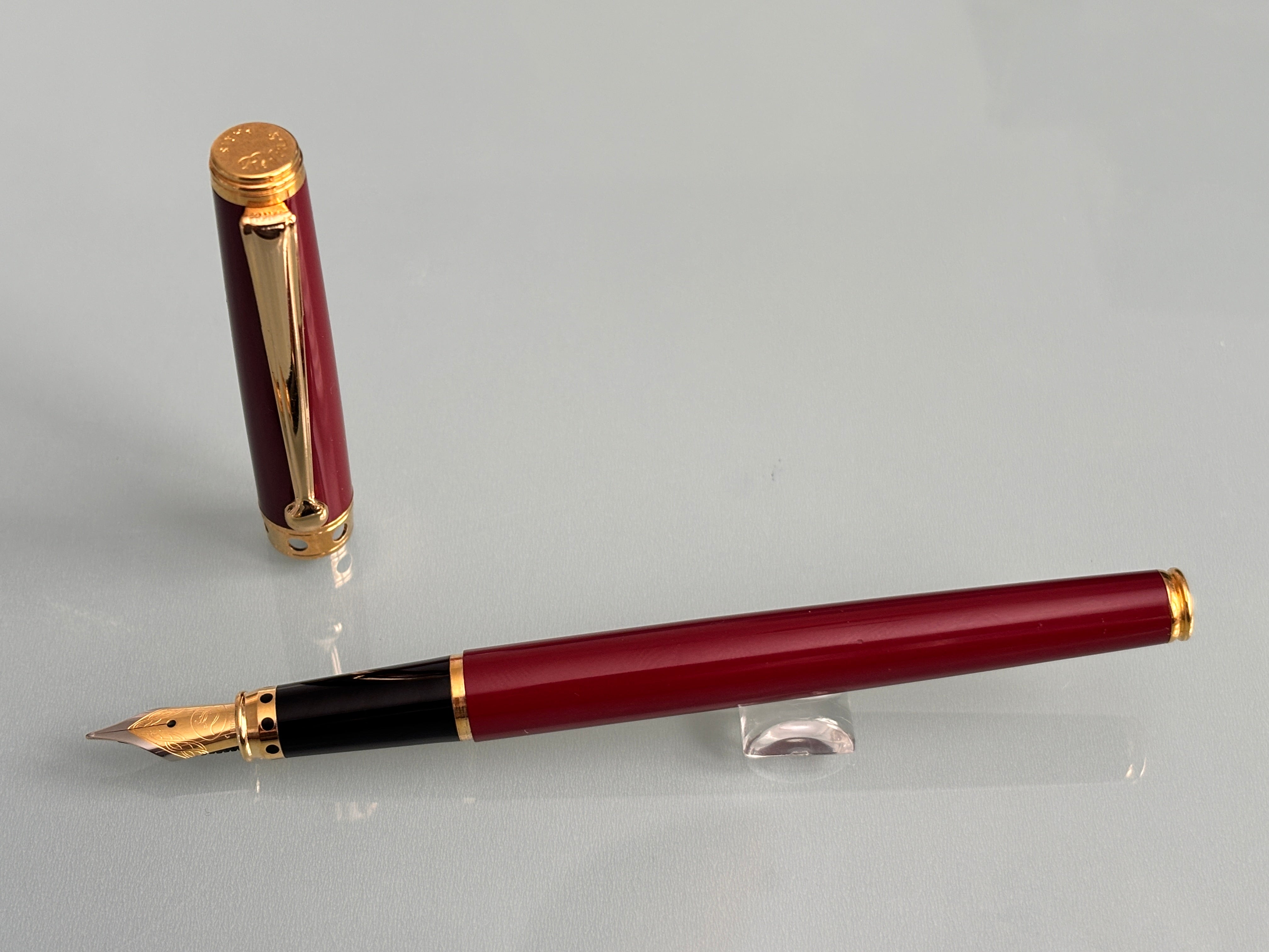 Reden's Paris Burgundy Made in France  - Fountain Pen circa 1985