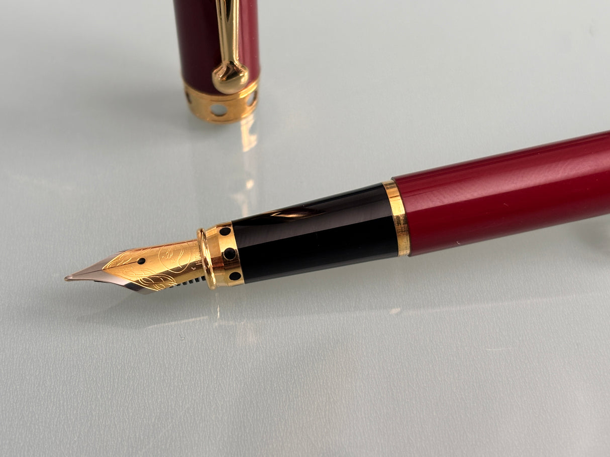 Reden's Paris Burgundy Made in France  - Fountain Pen circa 1985