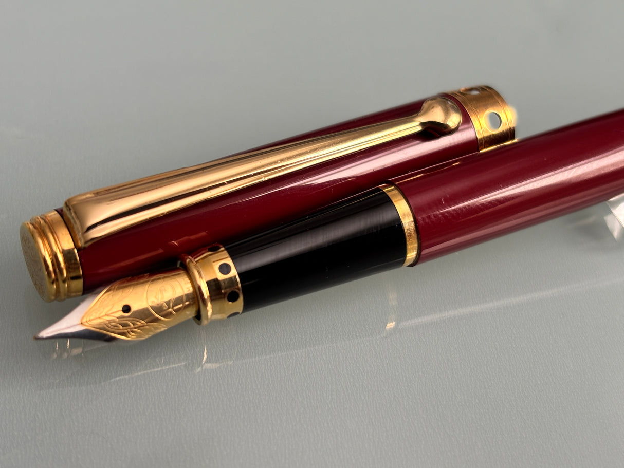 Reden's Paris Burgundy Made in France  - Fountain Pen circa 1985