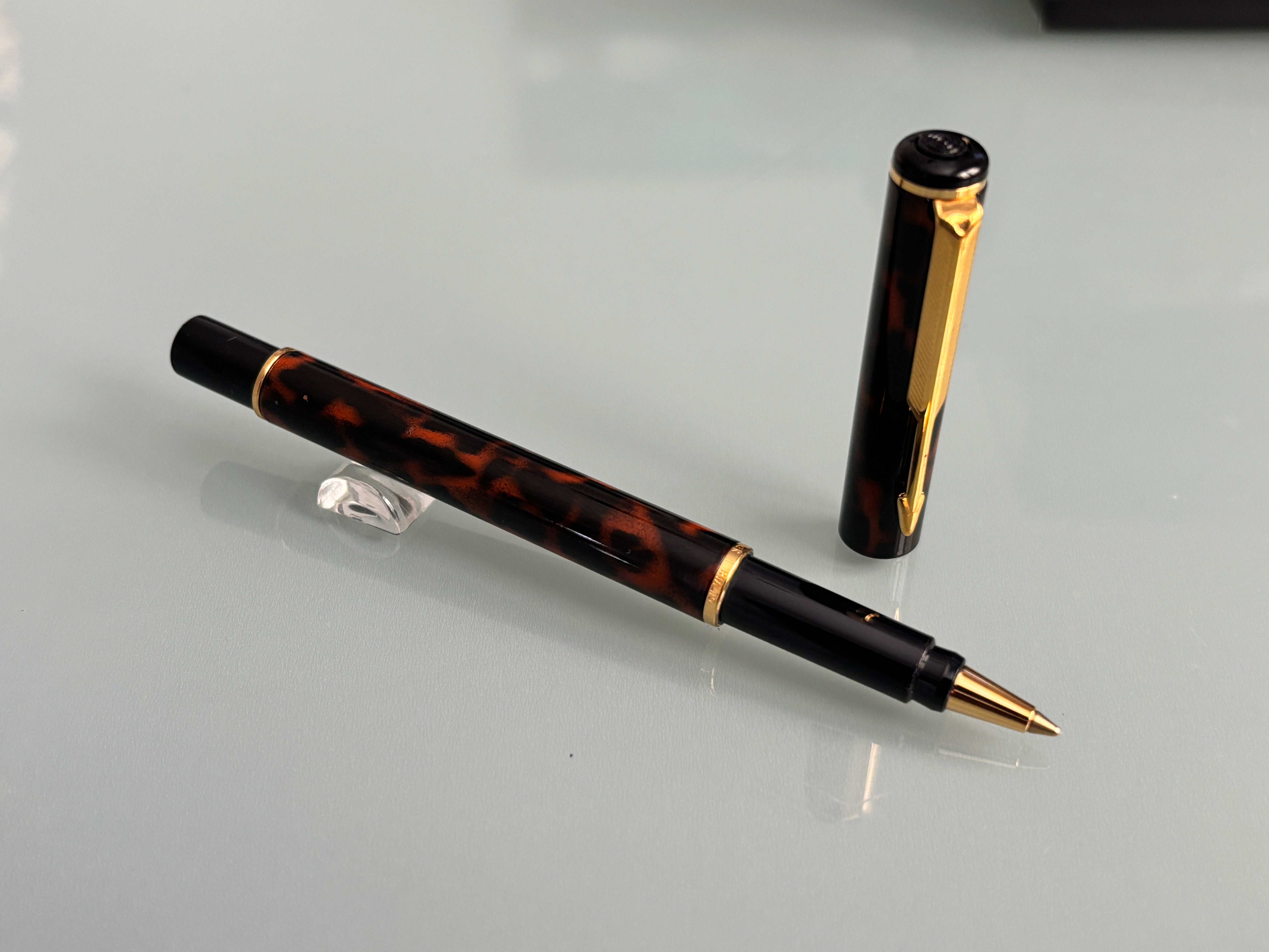 Parker Rialto Tortoise  - Made in UK - Roller Ball