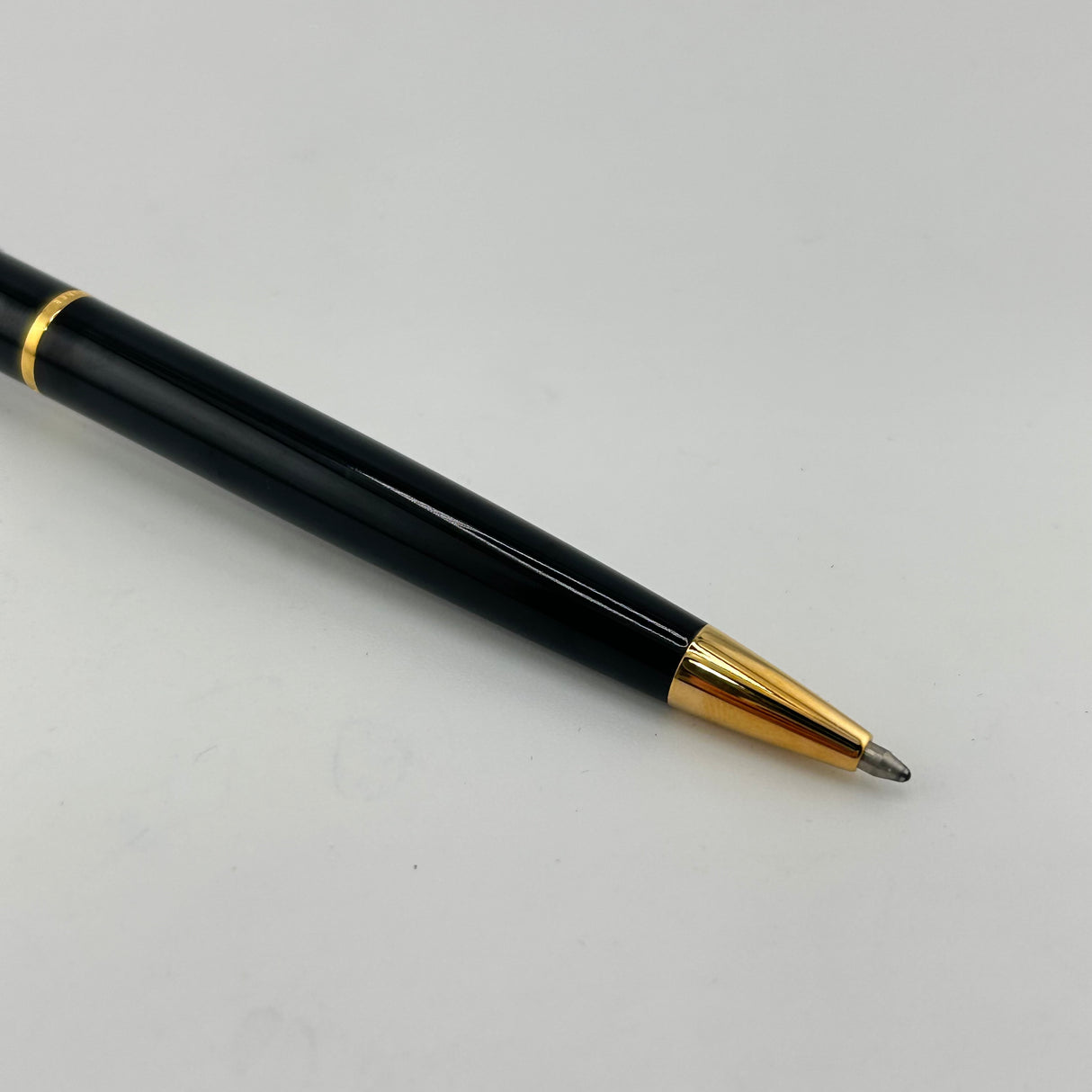 Waterman Hemisphere Black lacquer gold trim circa 1990- Ballpoint Pen
