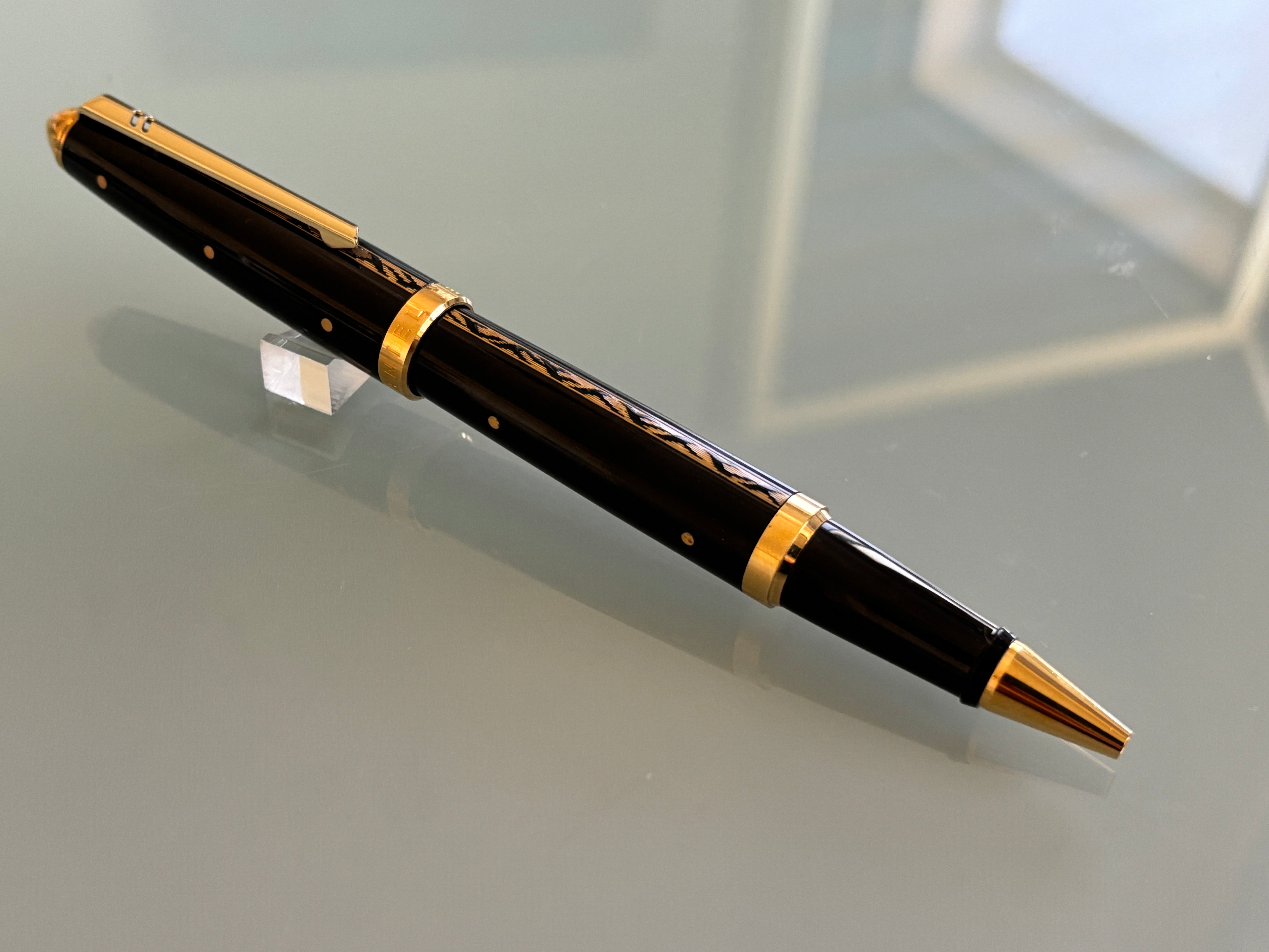 Daniel Hechter " laguiole "Paris - Superb DESIGN inspired by knife - Roller Ball