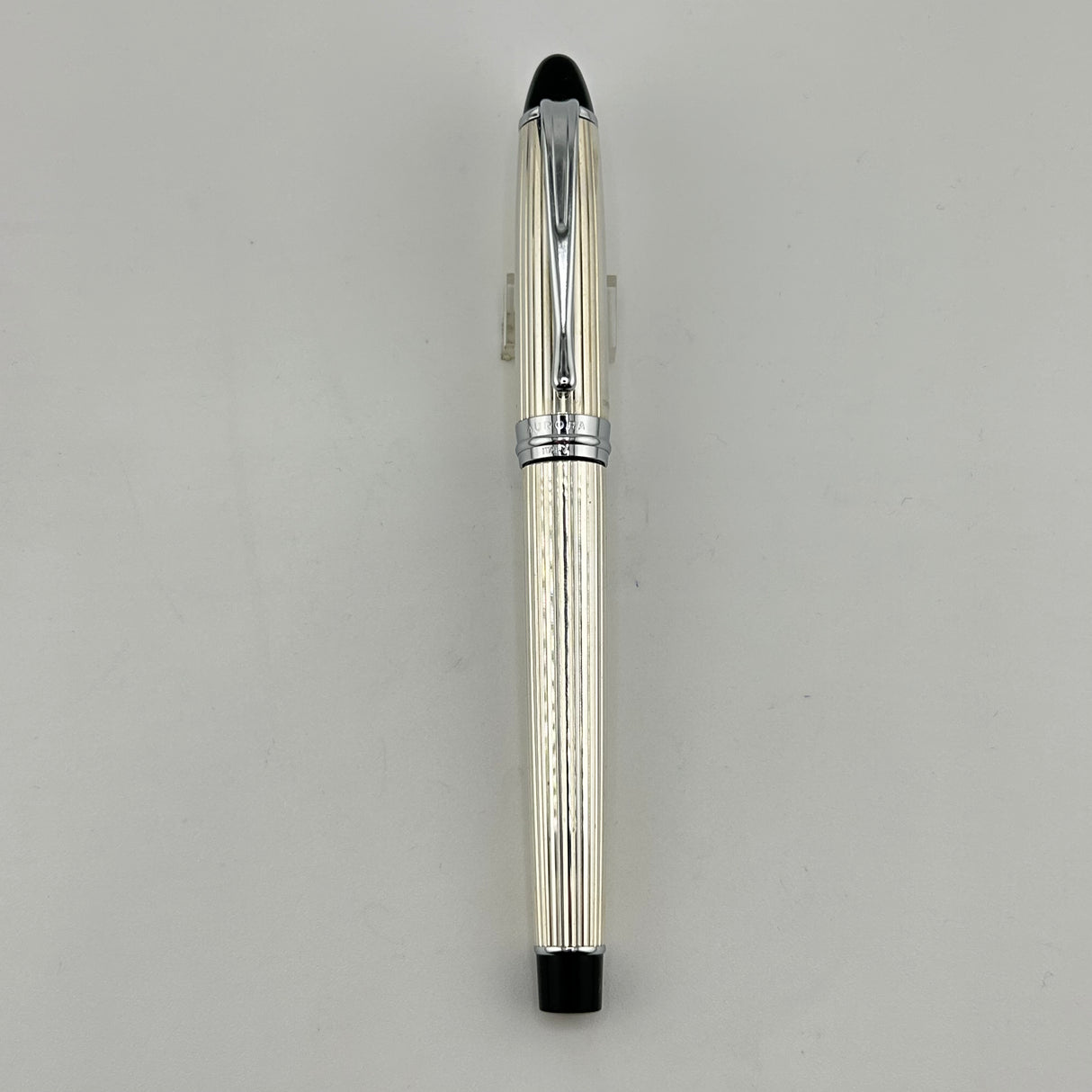 Aurora Ipsilon Sterling Silver 925 fluted overlays - Fountain Pen