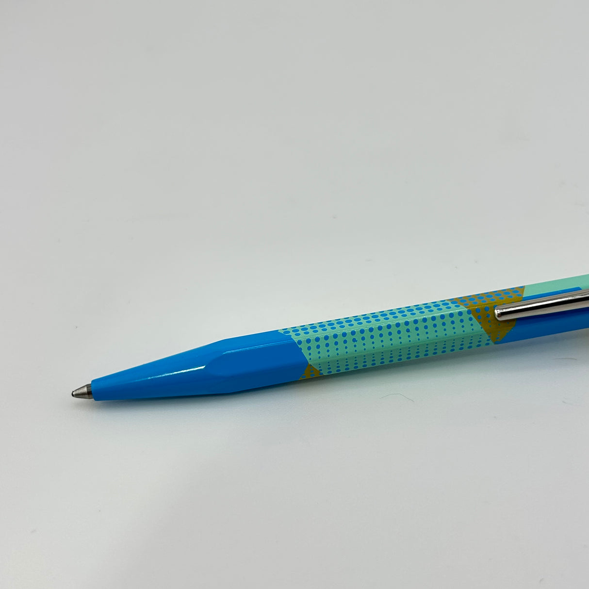 Caran D'Ache 849 Popdots light blue - Ballpoint Pen