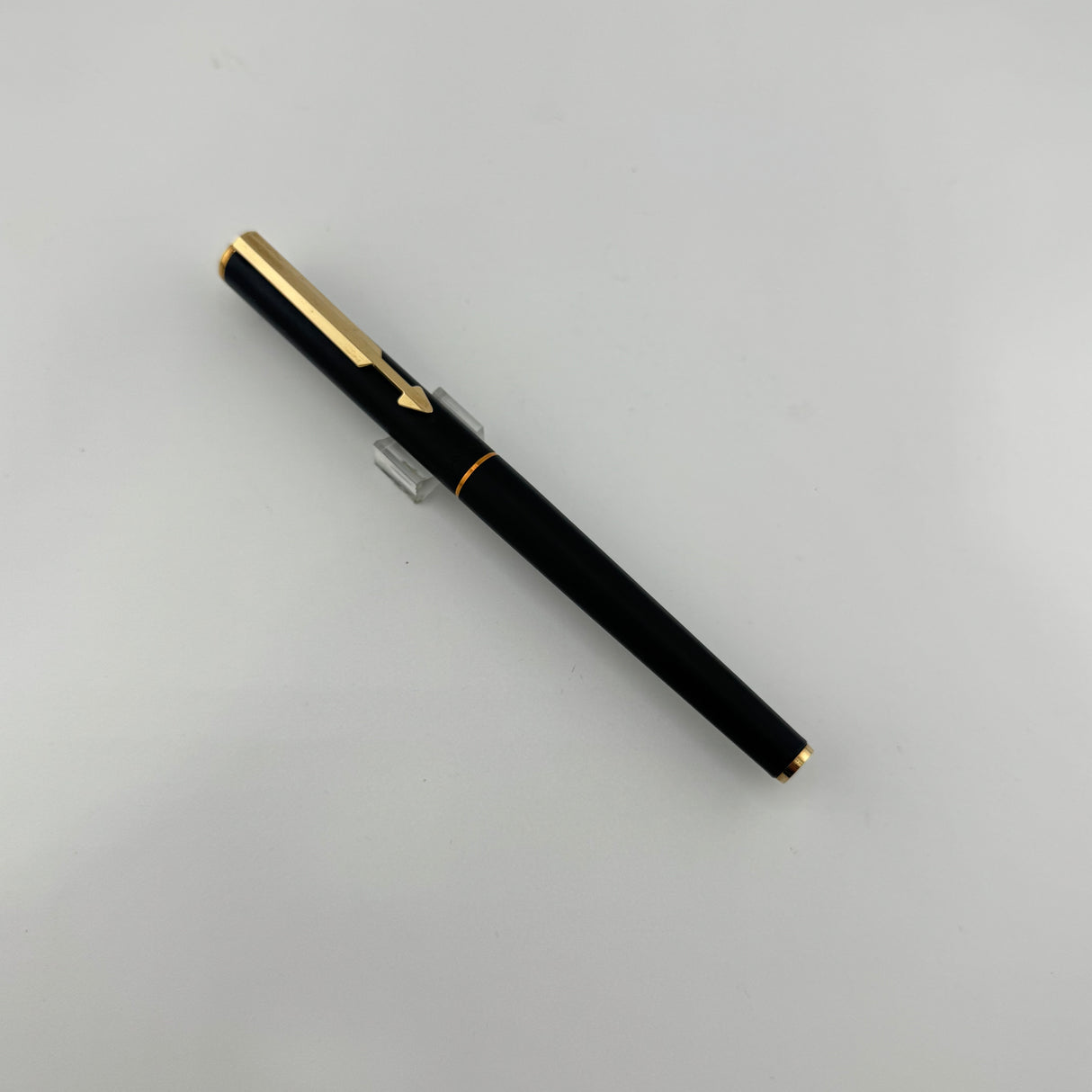 Parker Arrow Clip Matte Black circa 1977 - Rollerball Pen