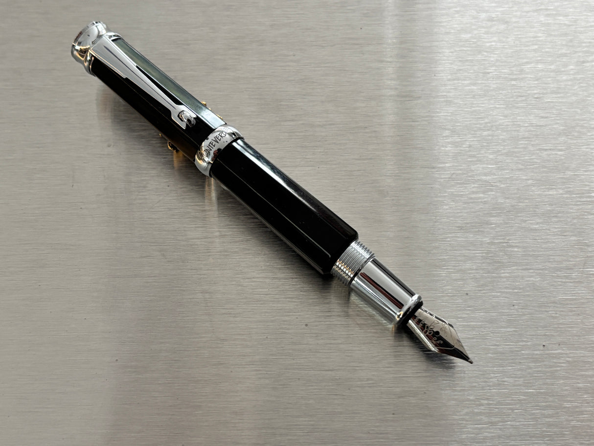 Monteverde Mini faceted Pen Black chrome trim - Fountain Pen