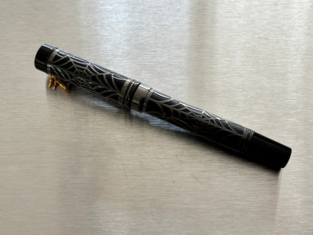 Laban Spider Web Black and silver - Fountain Pen