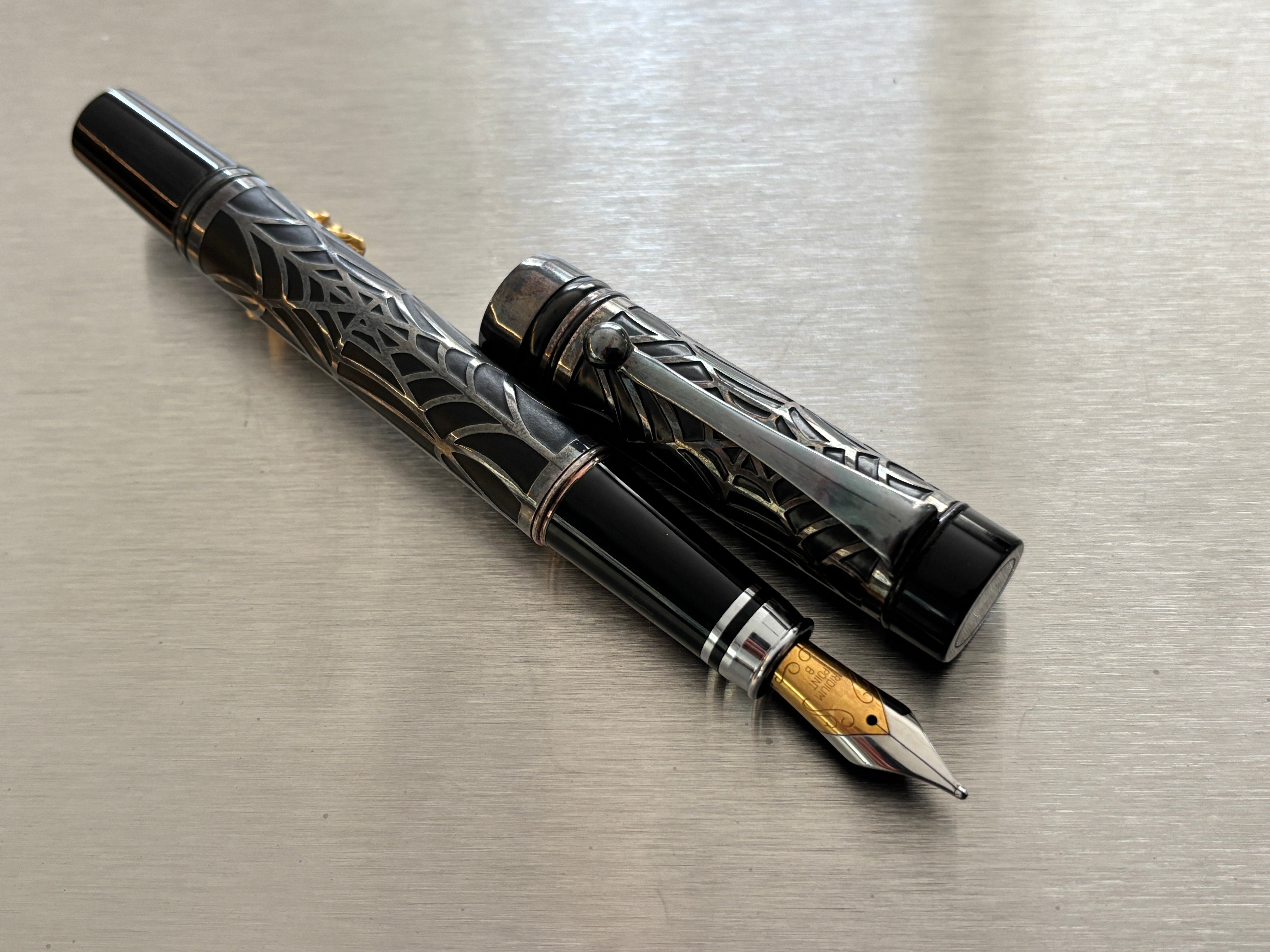 Laban Spider Web Black and silver - Fountain Pen