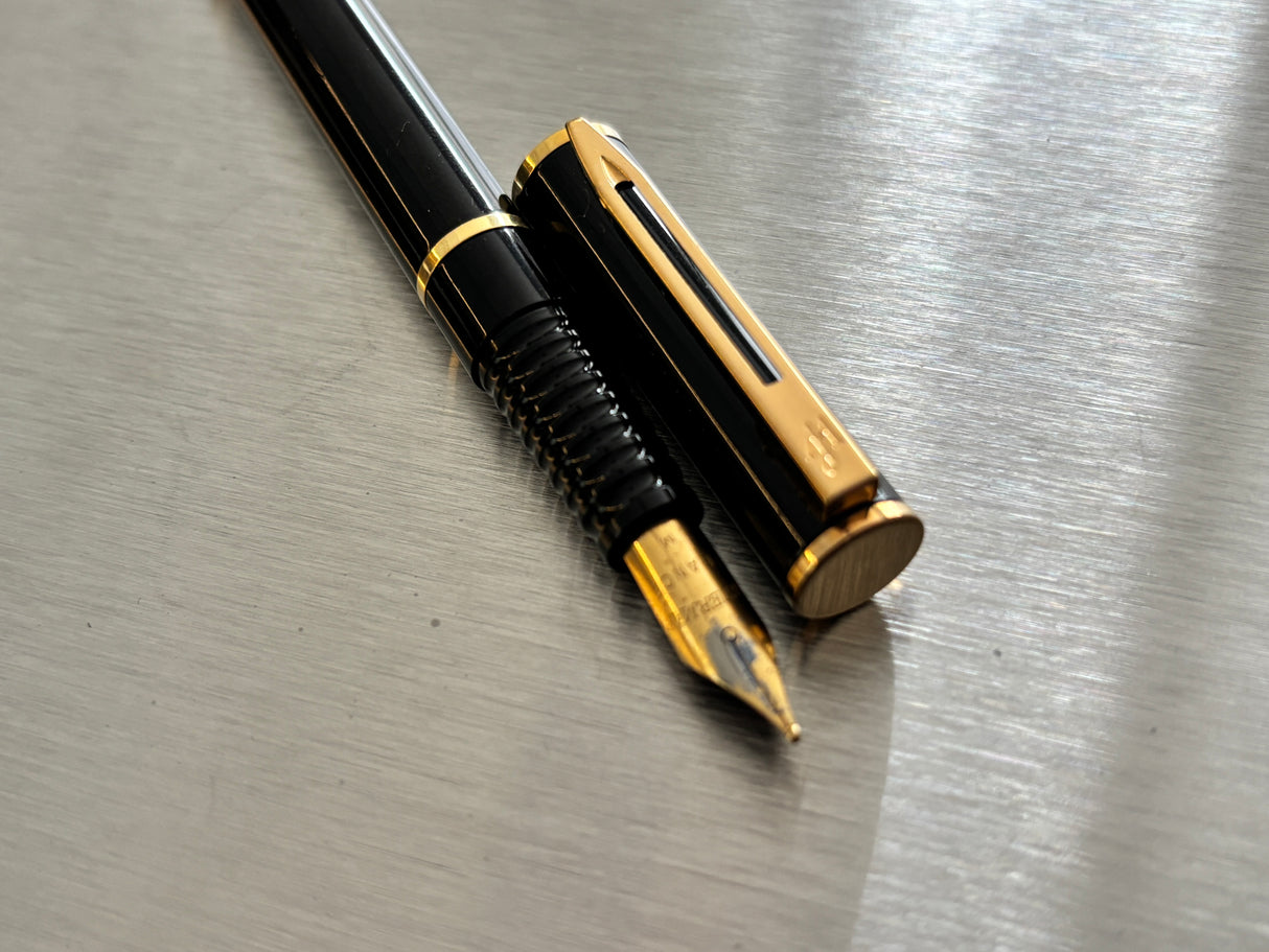 Waterman Laureate Black Lacquer - Fountain Pen