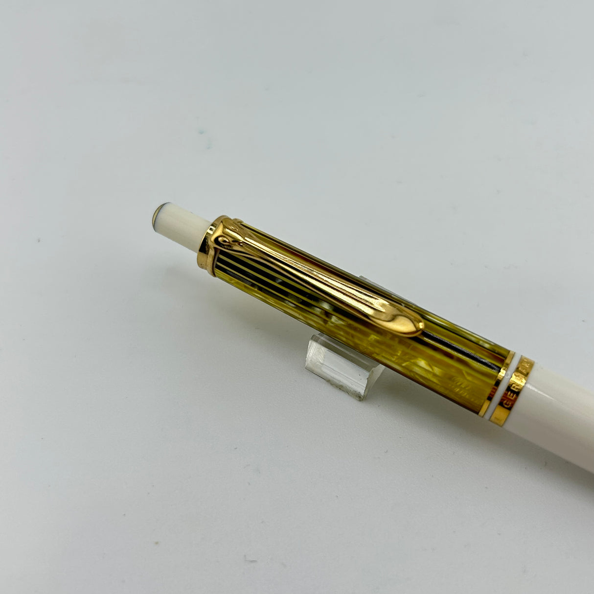 Pelikan Souveran K400 Tortoiseshell White - Ballpoint Pen
