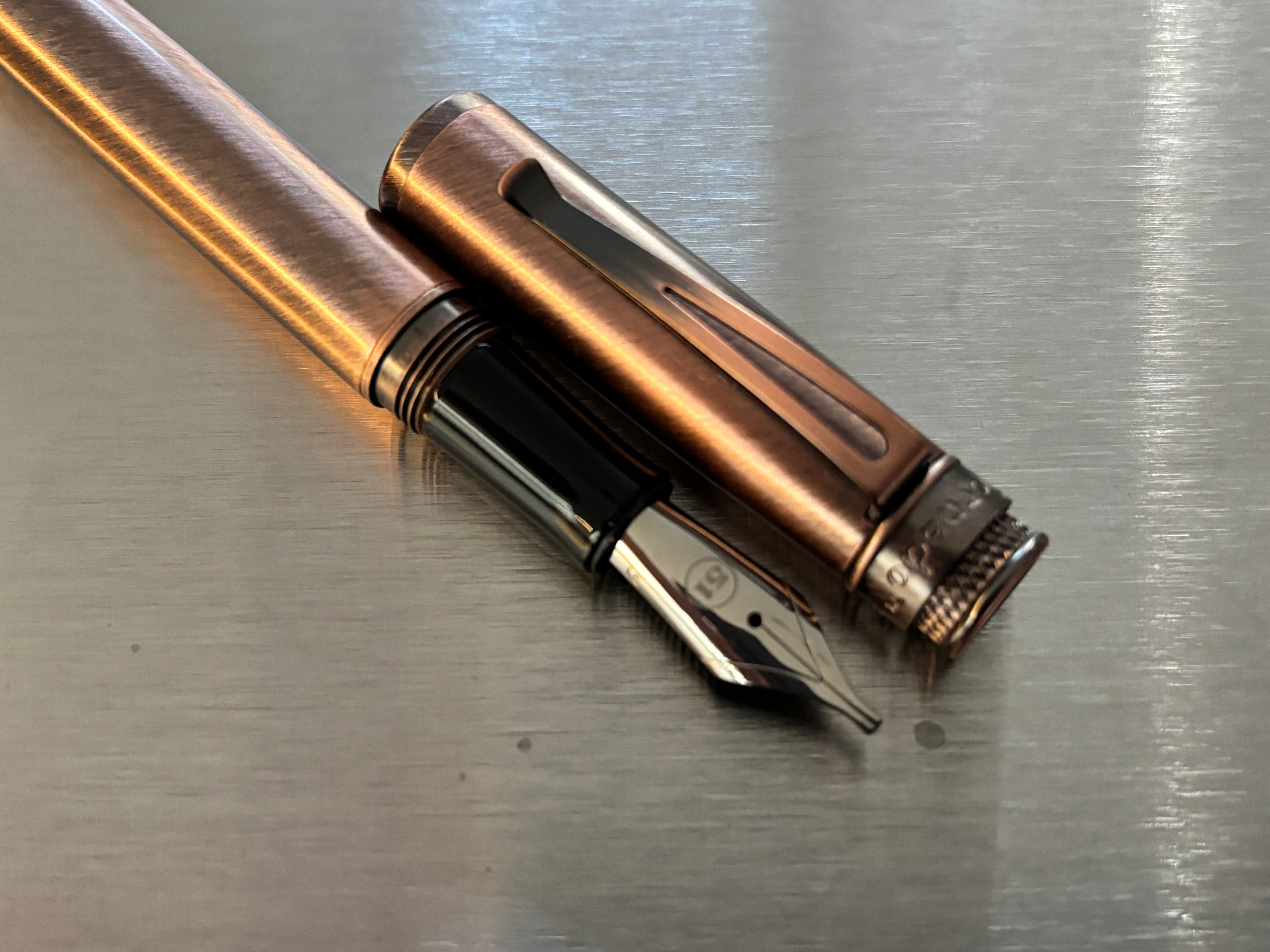 Retro 51 Tornado Bronze gun - Fountain Pen