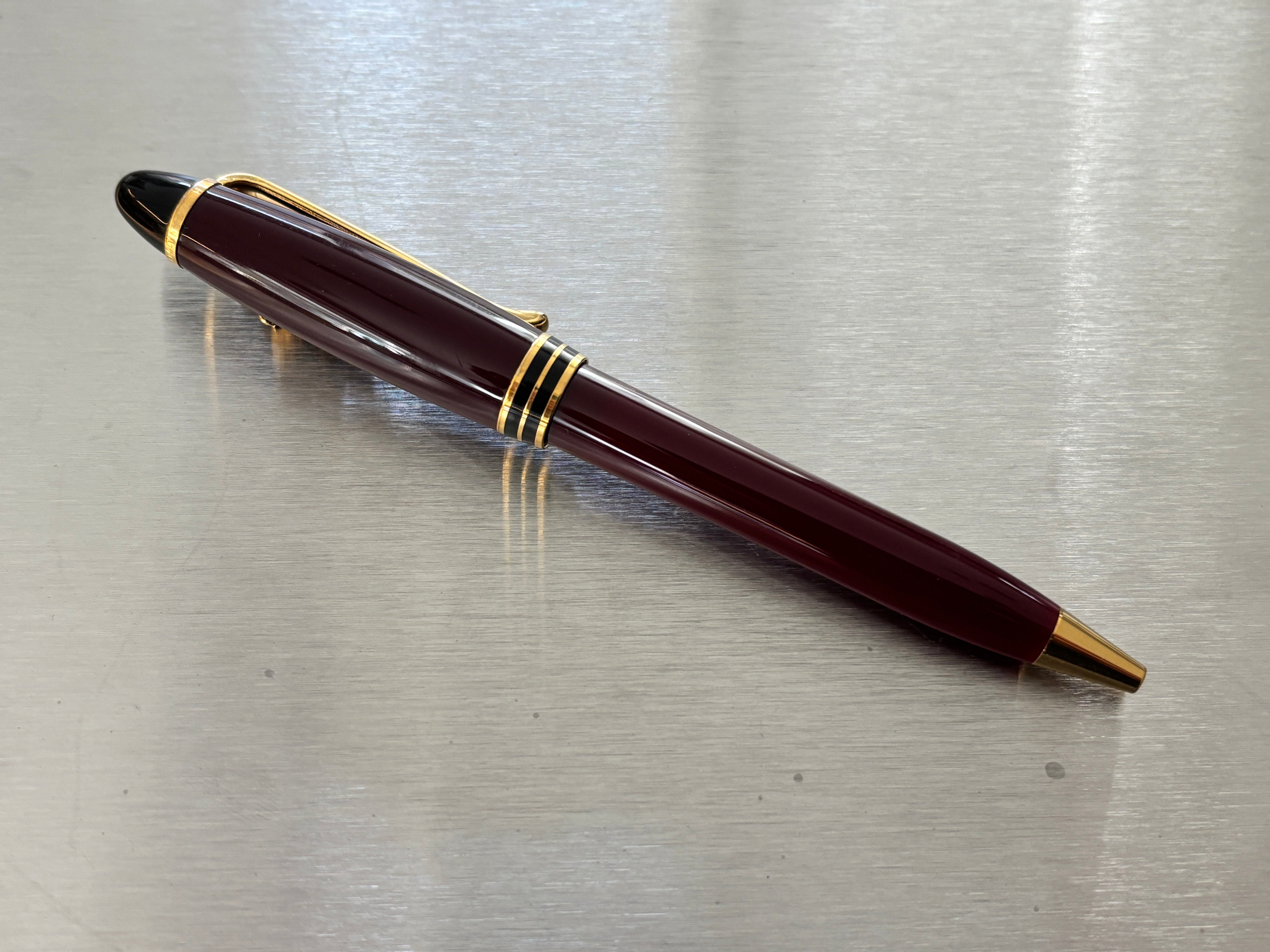 Aurora Ipsilon Burgundy Gold trim - Ball Pen