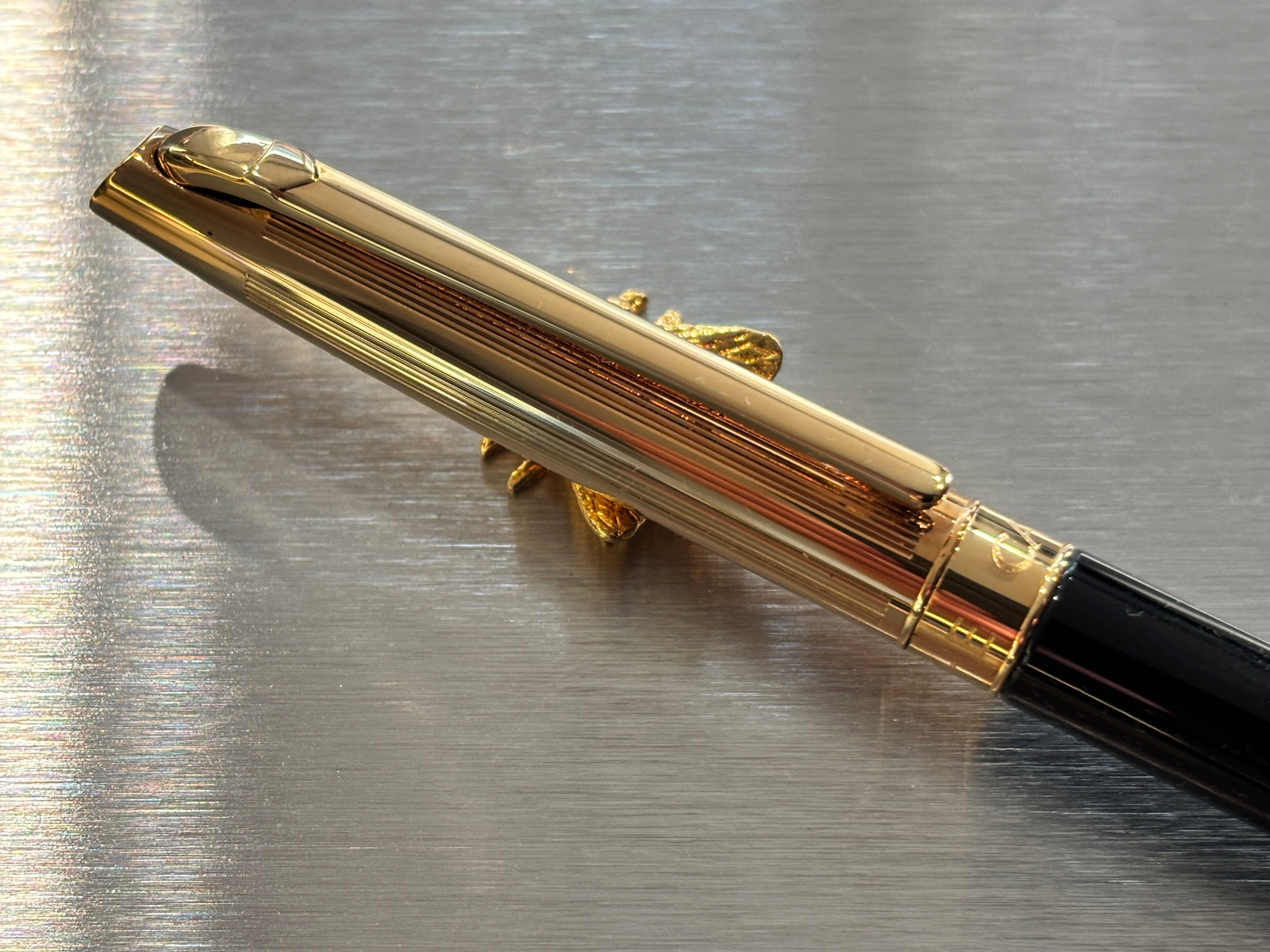 Caran D'Ache Slim Leman Black Lacquer Gold Cap - Fountain Pen