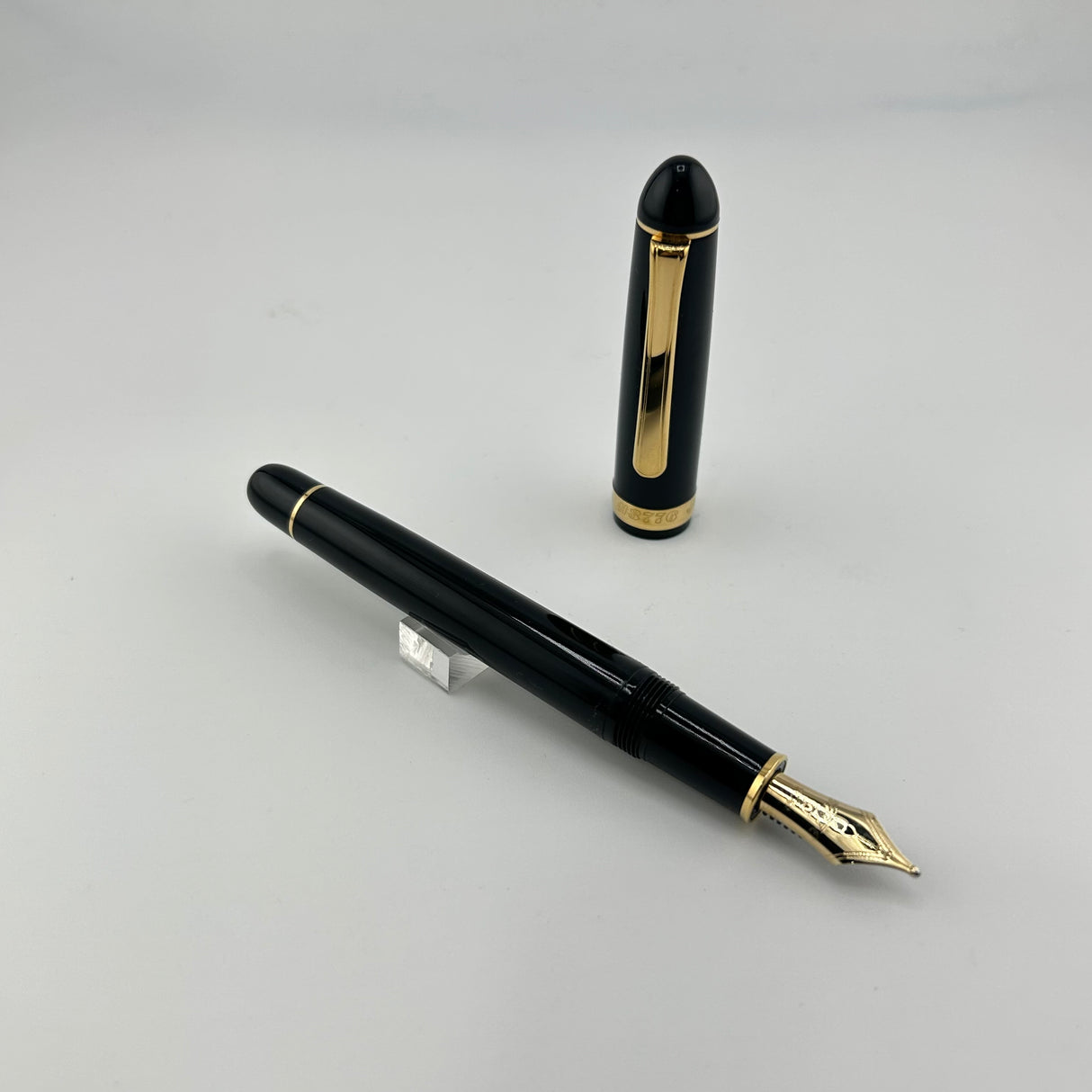 Jimmy's pick - Platinum Japan 3776 Black Gold nib 14K585 Double Broad ! - Fountain Pen