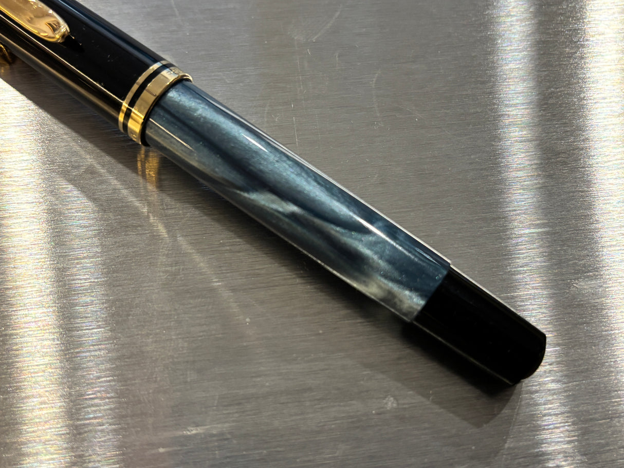 Pelikan R200 Green marble Black cap - Roller Ball