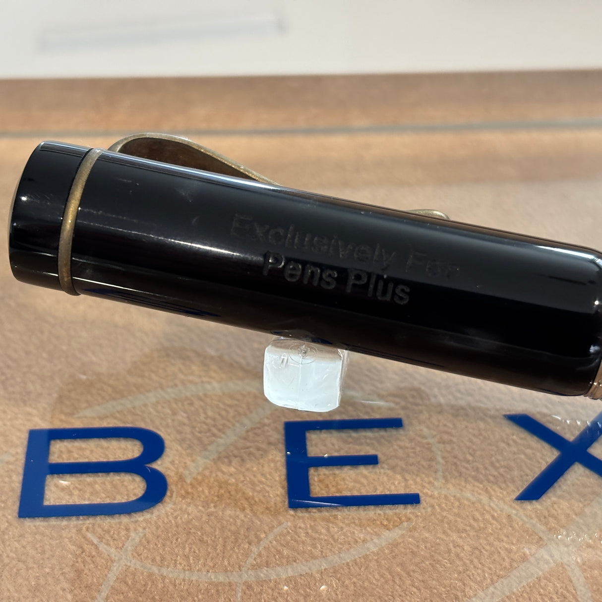 Bexley Pens Plus The of Paradise Birds - 10K gold clip Hand Painted