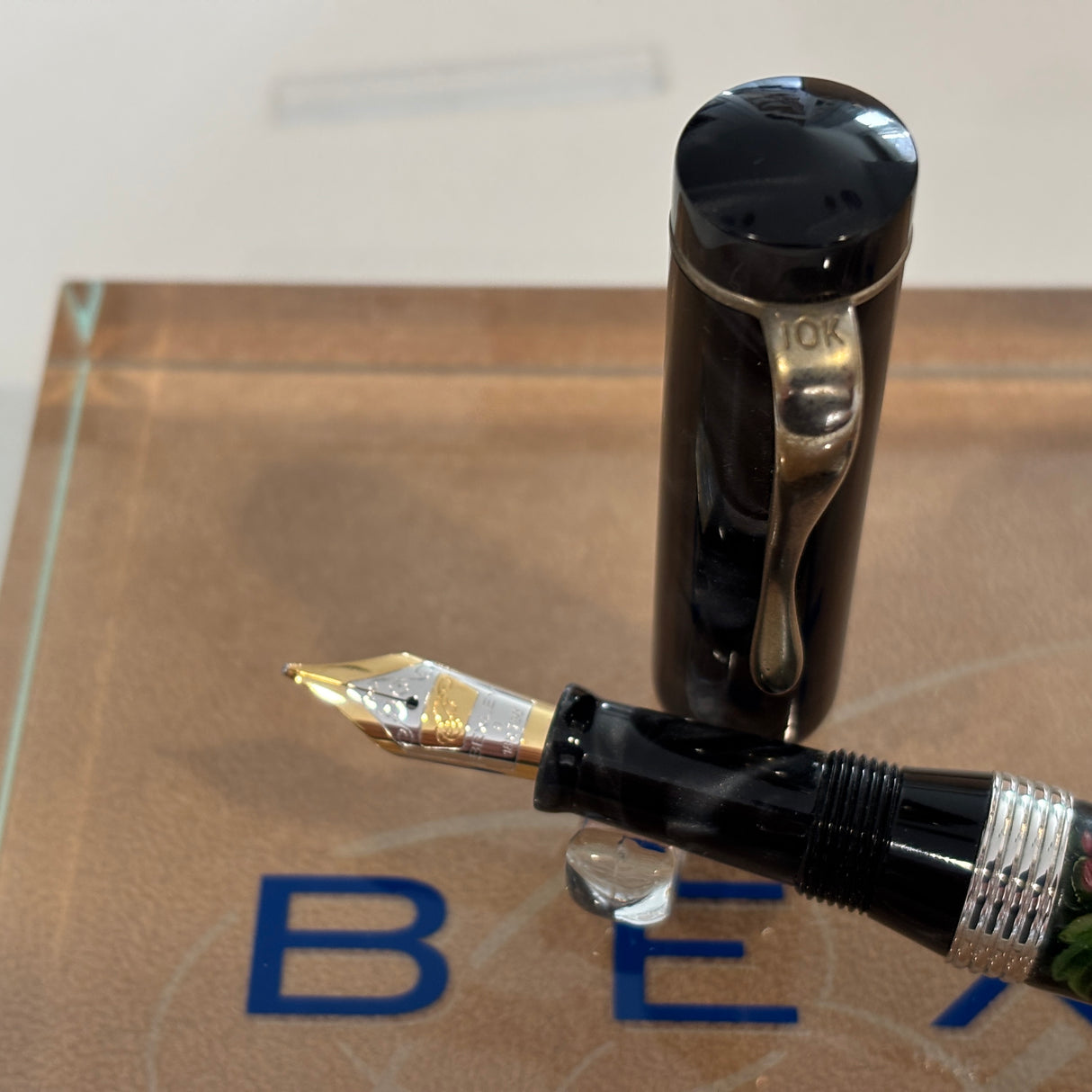 Bexley Pens Plus The of Paradise Birds - 10K gold clip Hand Painted