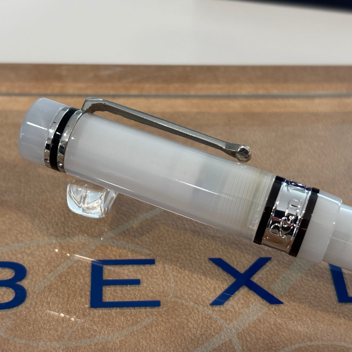 Bexley Decoband PWI Pen World International White Pearl