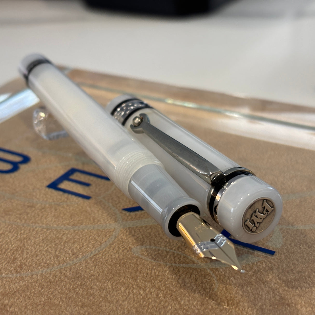 Bexley Decoband PWI Pen World International White Pearl