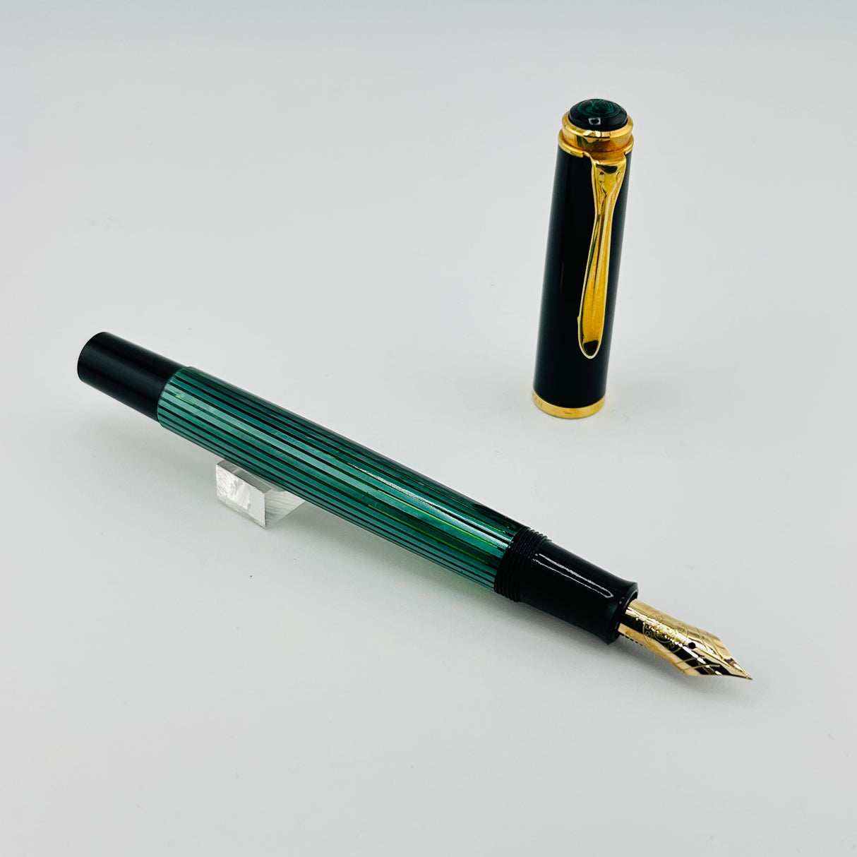 Pelikan M200 Striped Green 14K GOLD NIB - Fountain Pen