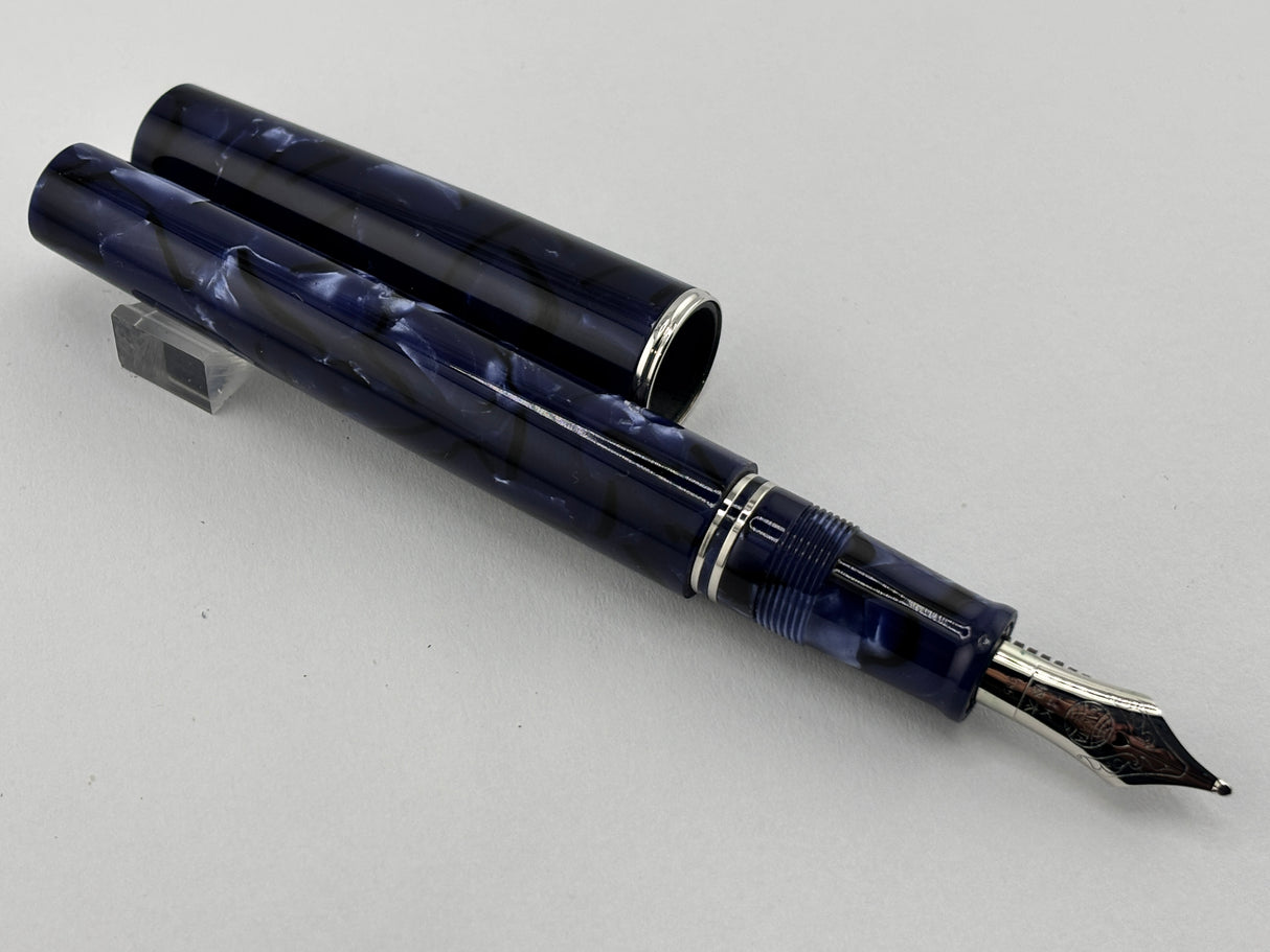 Armando Simoni Club Bologna Medio Blue la Royale Celluloid fitted with Nakaya Double Broad 14kt Gold Nib