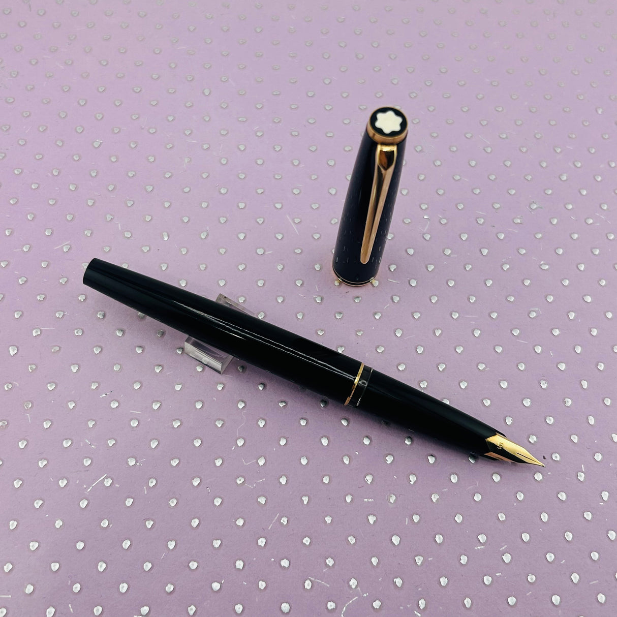 Montblanc 221 P Black Resin Gold trim circa 1975 - Fountain Pen