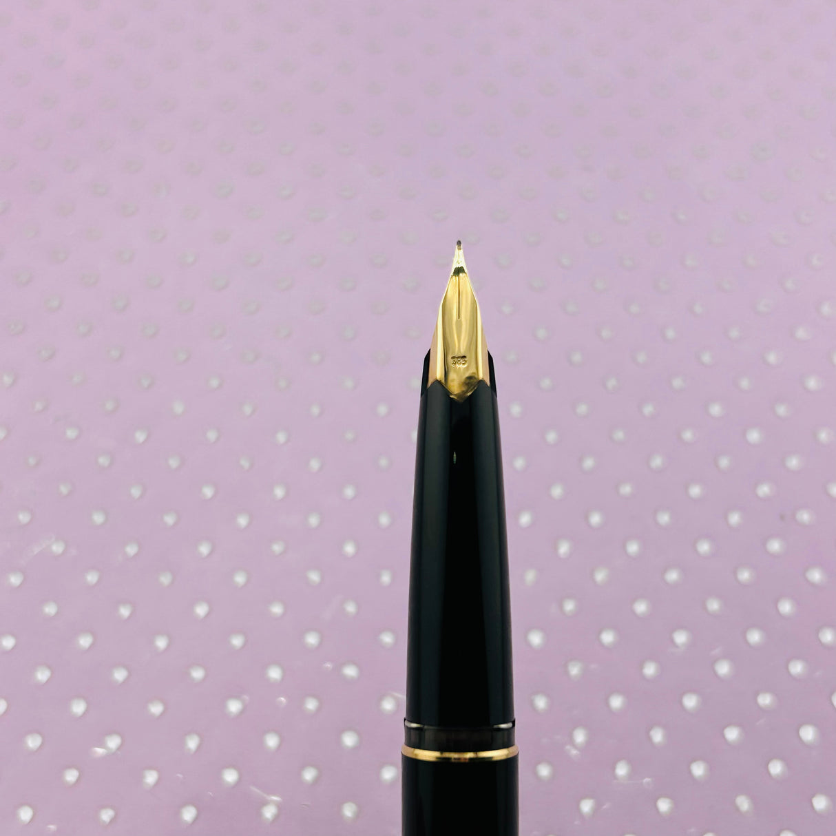 Montblanc 221 P Black Resin Gold trim circa 1975 - Fountain Pen