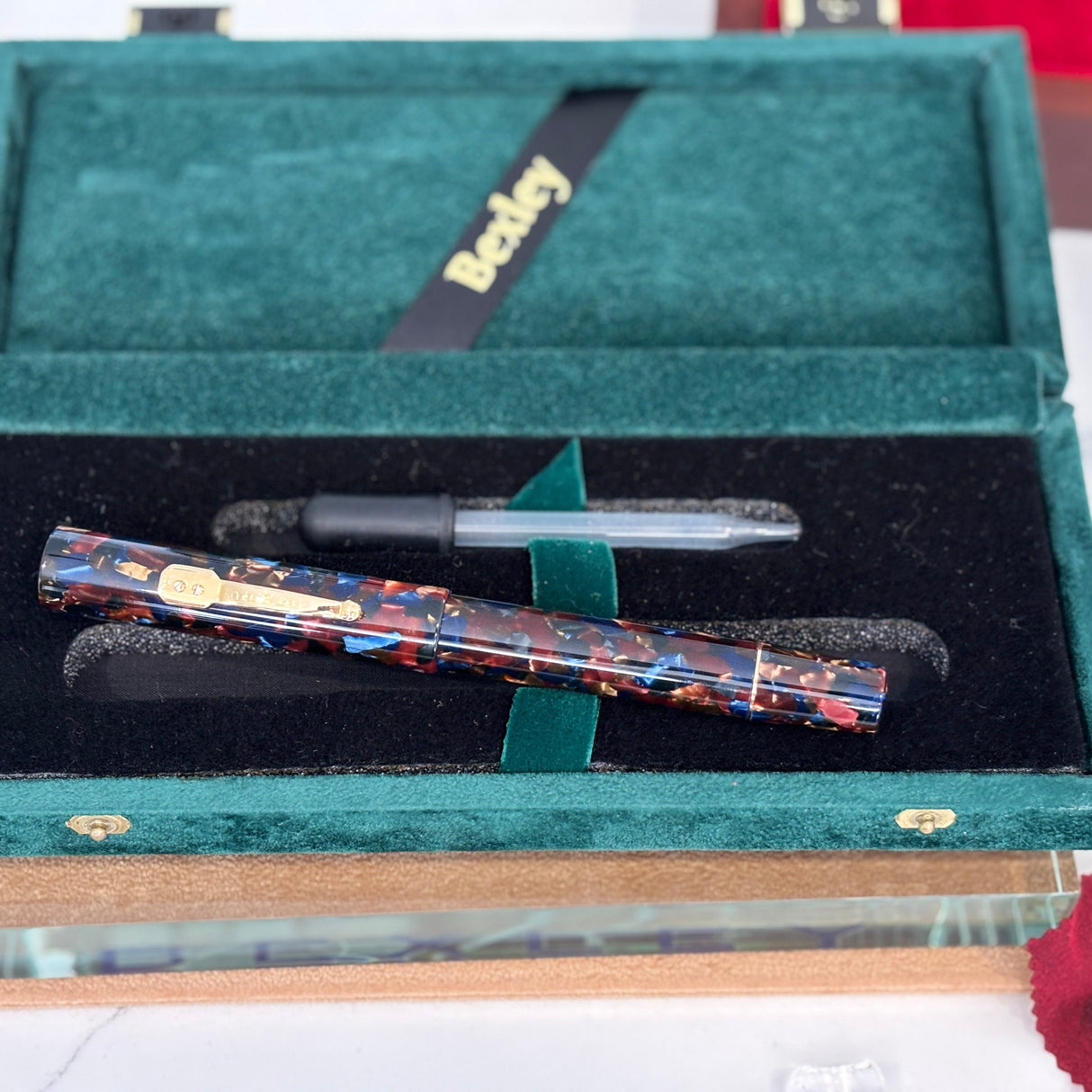 Bexley Gran Finale 1998 Tiger Eye Oversized Fountain Pen - Broad 14kt Gold Nib