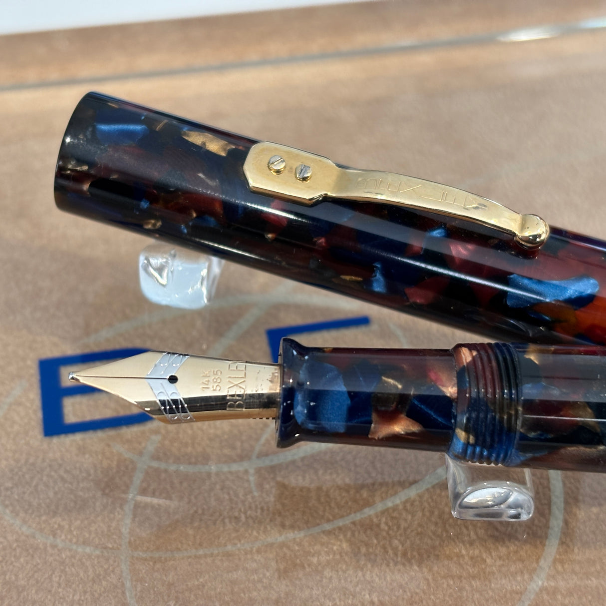 Bexley Gran Finale 1998 Tiger Eye Oversized Fountain Pen - Broad 14kt Gold Nib