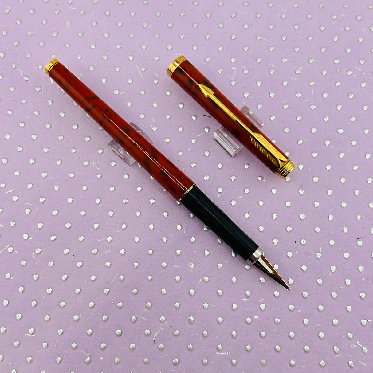 Parker 180 Jasper red Quartz New condition RARE COLOR SCARCE - Fountain Pen