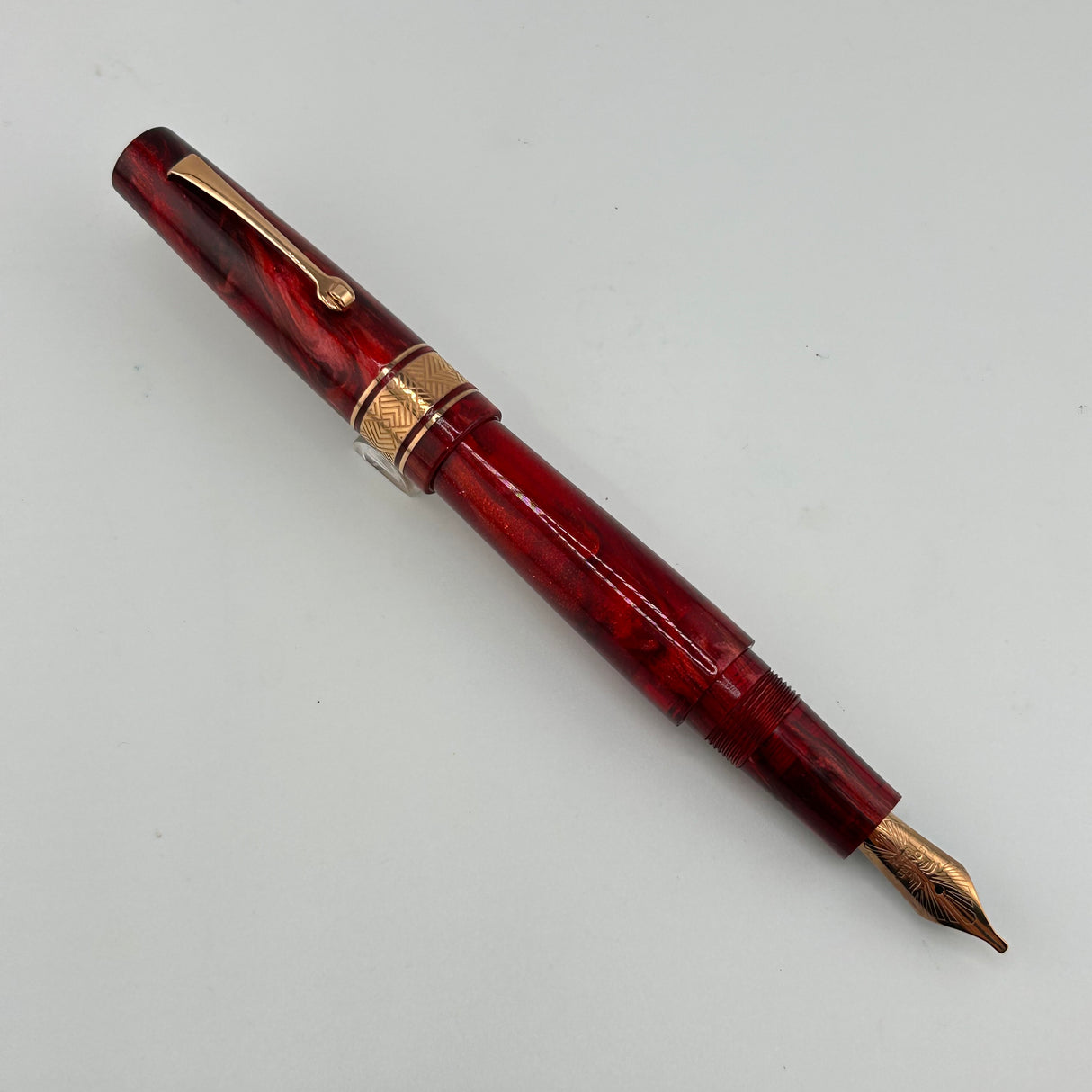 Jimmy's Pick - Leonardo Momento Zero Grande Red gold trim - Fountain Pen