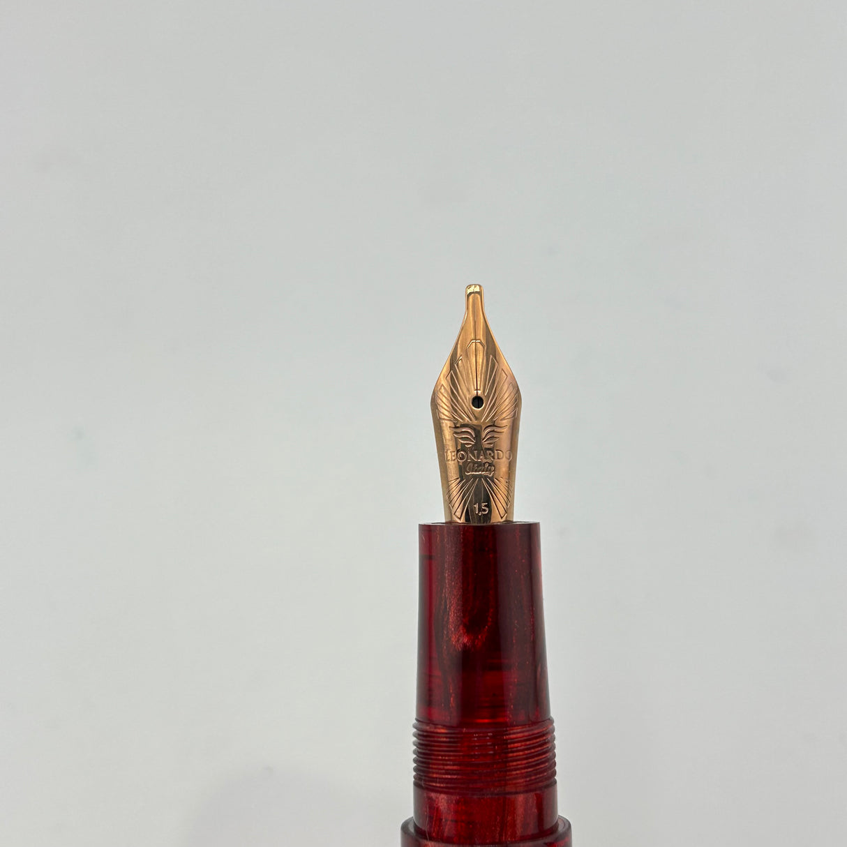 Jimmy's Pick - Leonardo Momento Zero Grande Red gold trim - Fountain Pen