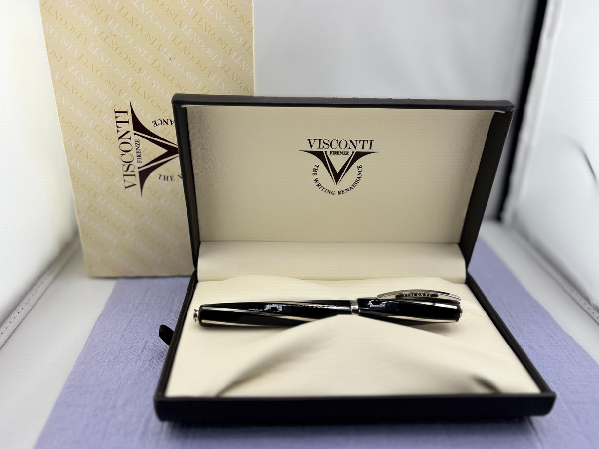 Visconti First Generation Black Divina Oversize Fountain Pen - Flexible Medium 23K Palladium Nib