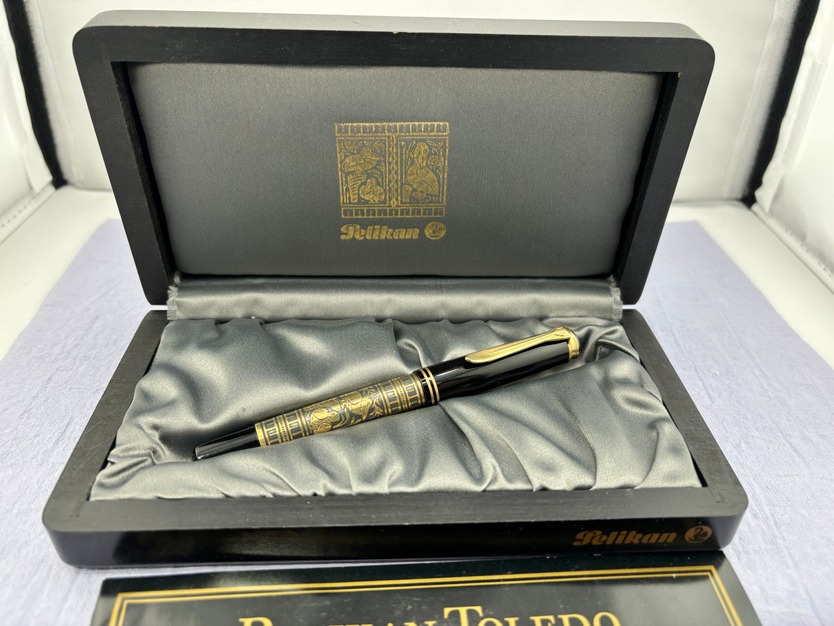Pelikan M700 Toledo Fountain Pen - Medium 18kt Gold Nib