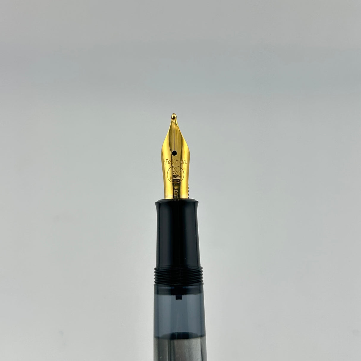 Pelikan M200 Old Style Grey Marble Broad nib - Fountain Pen