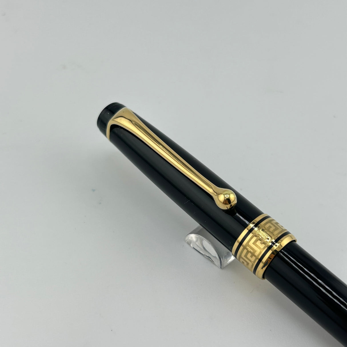 Aurora Optima Classic Black gold trim - Ballpoint Pen