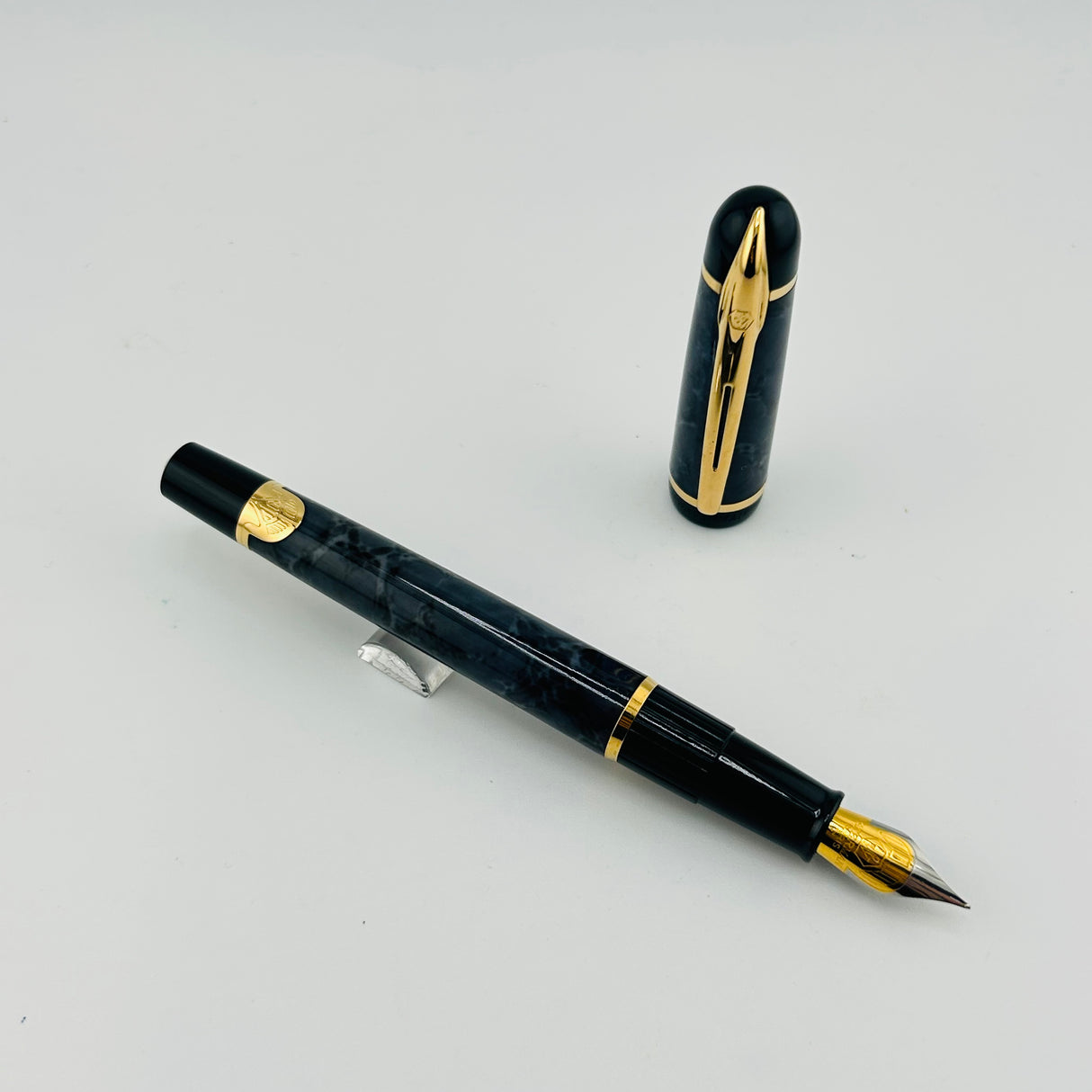 Waterman Phileas Grey Marble - Fountain Pen