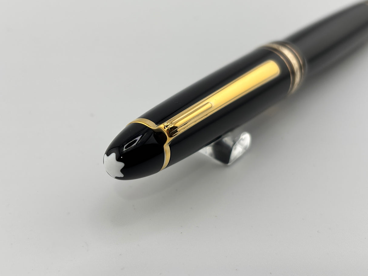 Montblanc #146 LeGrand Meisterstuck Fountain Pen - Medium 14kt Gold Nib