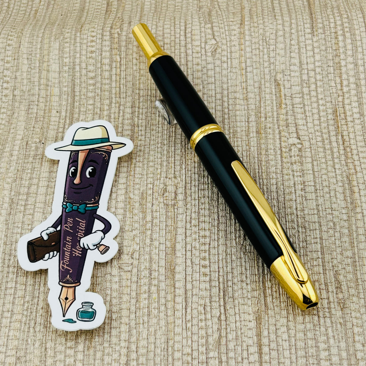Pilot Vanishing Point Black and Gold - Fountain Pen