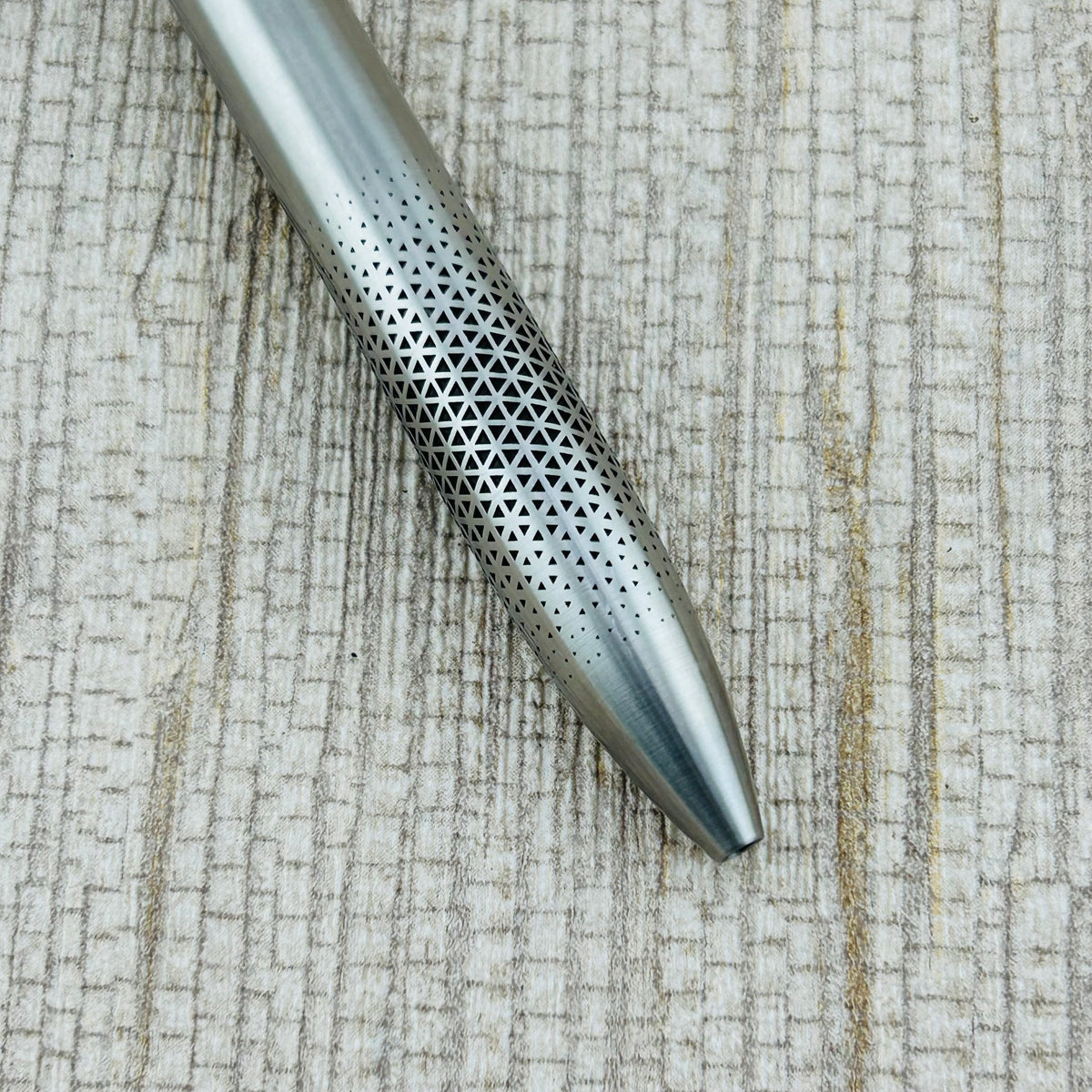 AJOTO Mosaic Grip Stainless Steel Pen - Rollerball Pen