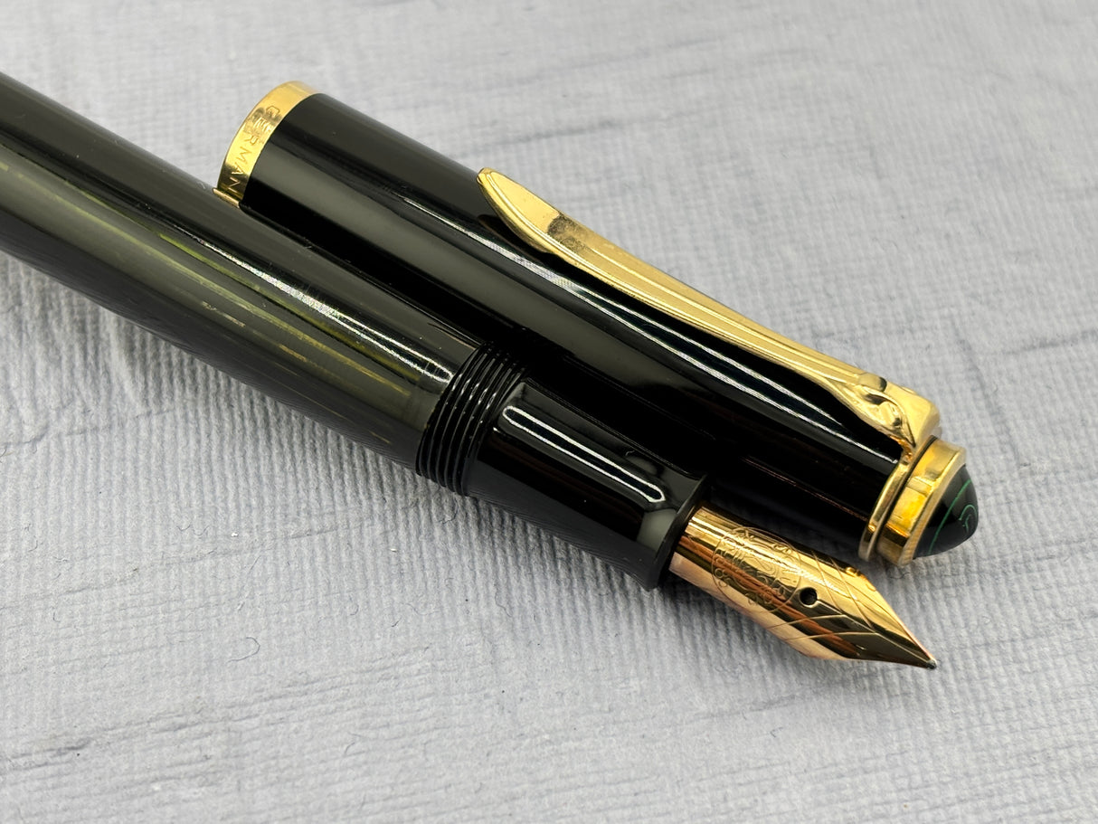 Pelikan 400 Rare Blacked Striped Version great ink view Flexi 14k nib