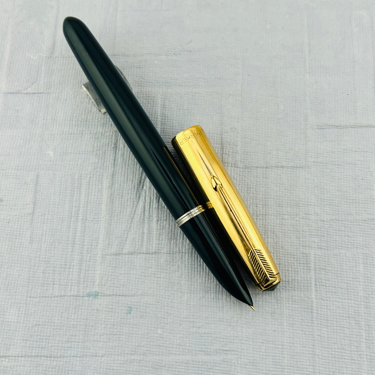 Parker 51 Aerometric Navy Blue Gold Cap - Fountain Pen