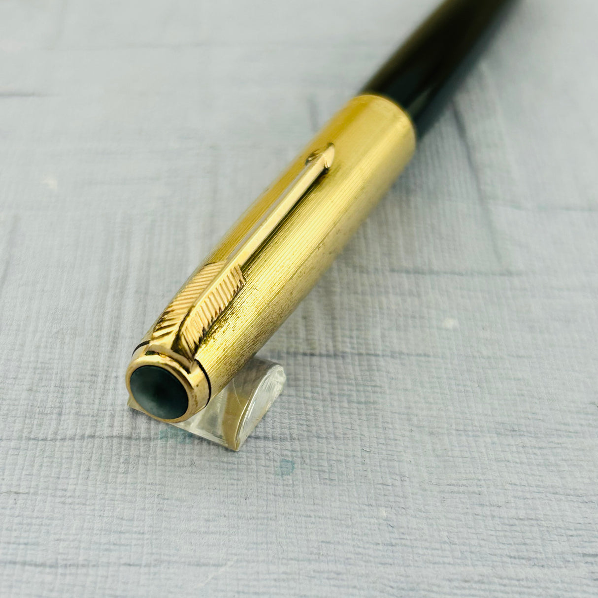 Parker 51 Aerometric Black Gold Cap - Fountain Pen