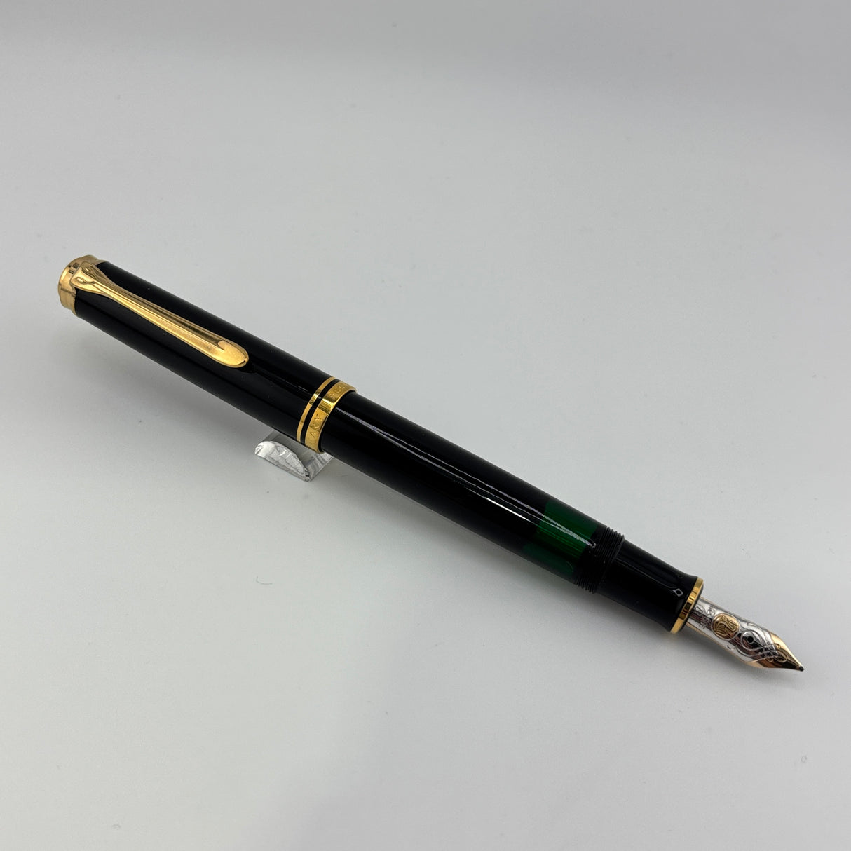 Pelikan M400 Black Gold trim - Fountain Pen