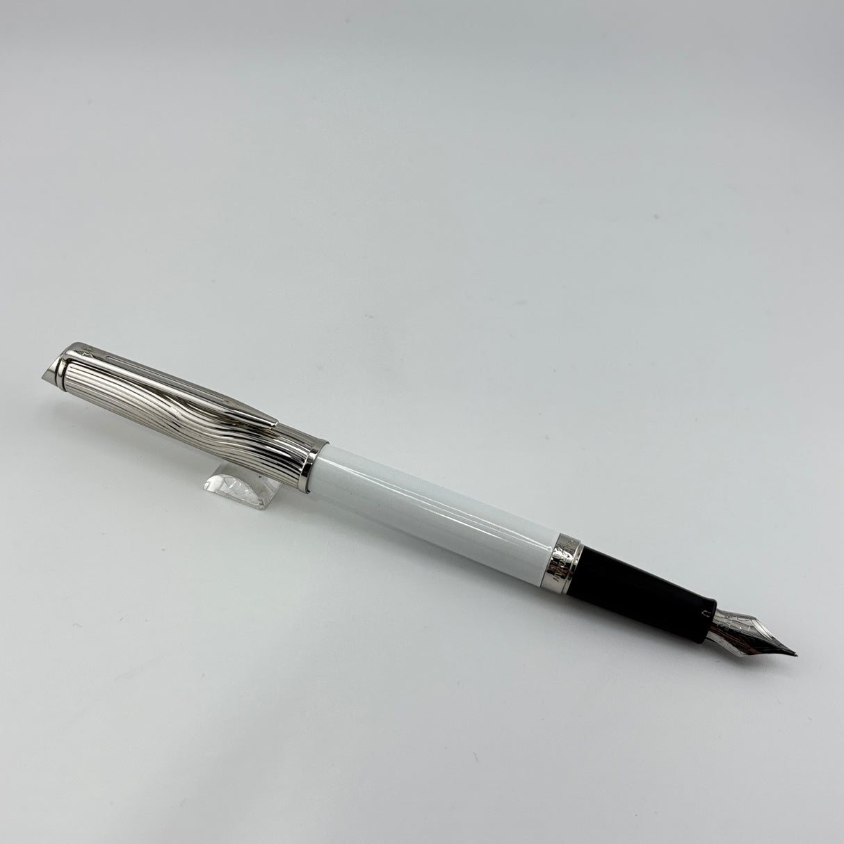 Waterman Hemisphere Deluxe CT White - Fountain Pen